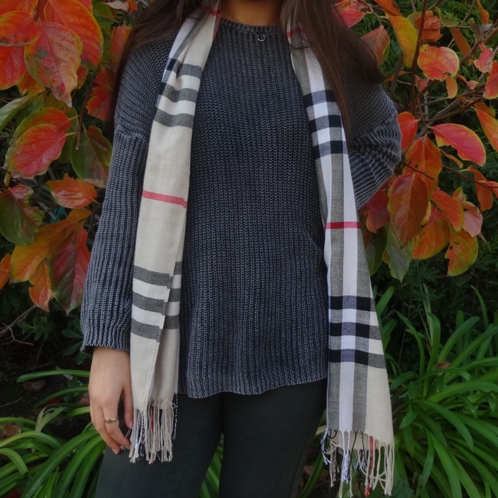Brandy Melville Grey Sweater